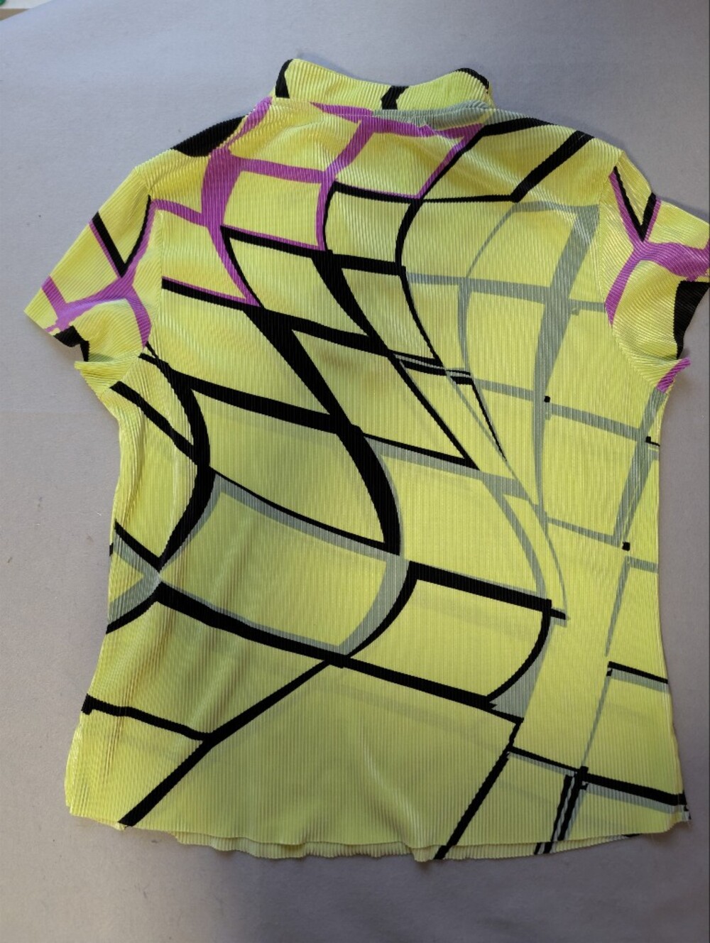 Jamie Sadock Women’s M Neon Yellow Abstract Pleated 1/4 Zip Golf Polo Top - Picture 6 of 8